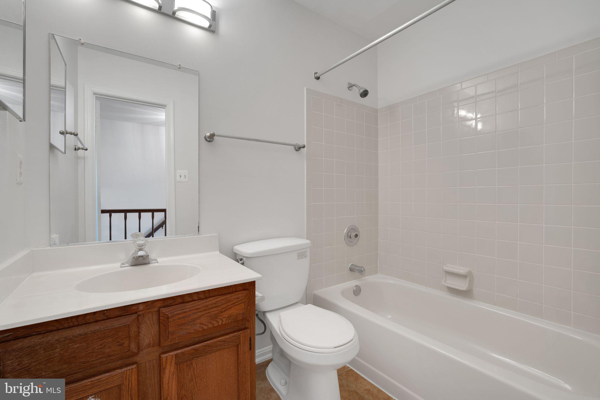 LOUDOUN HILLS - Residential