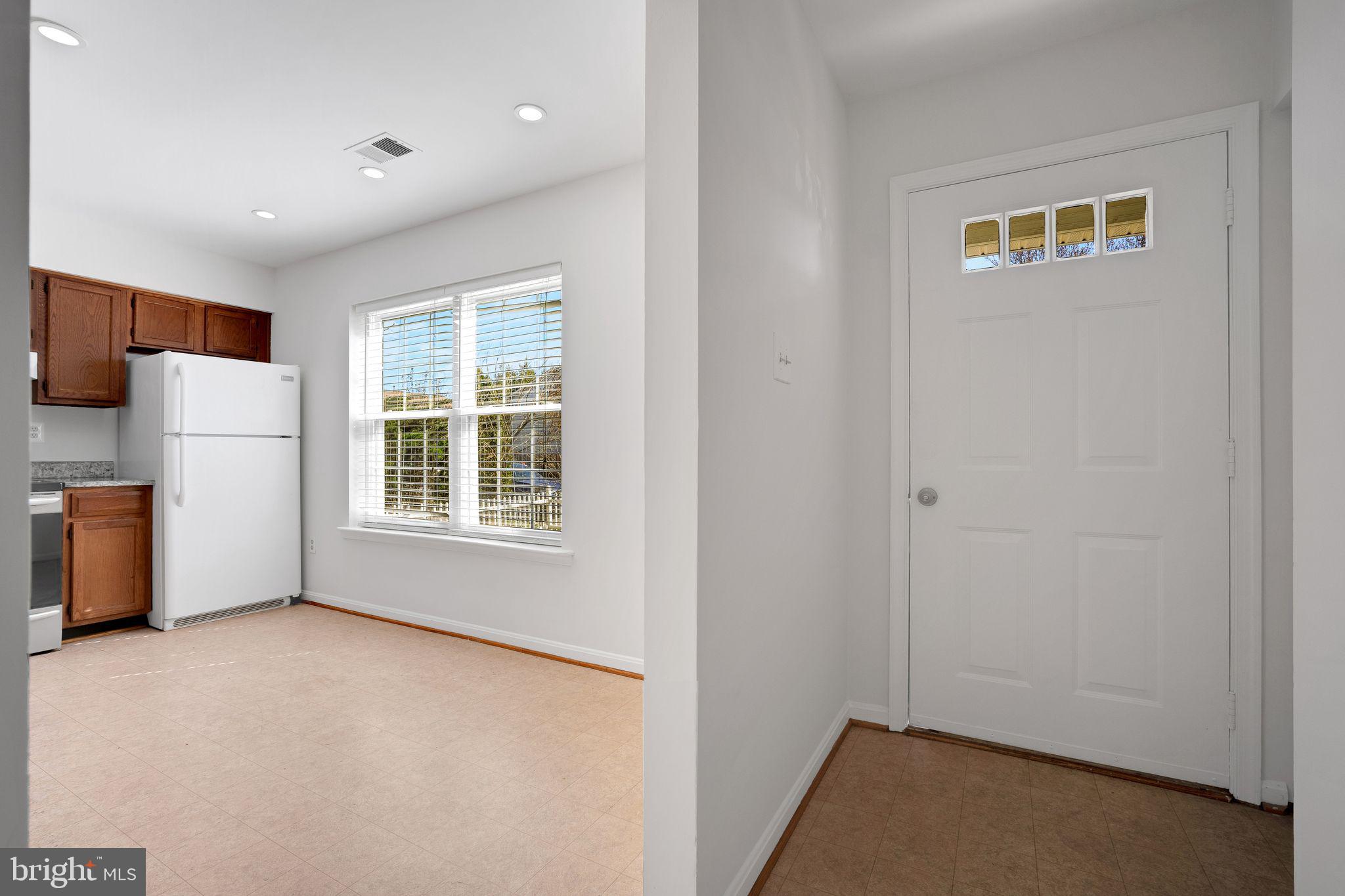 LOUDOUN HILLS - Residential