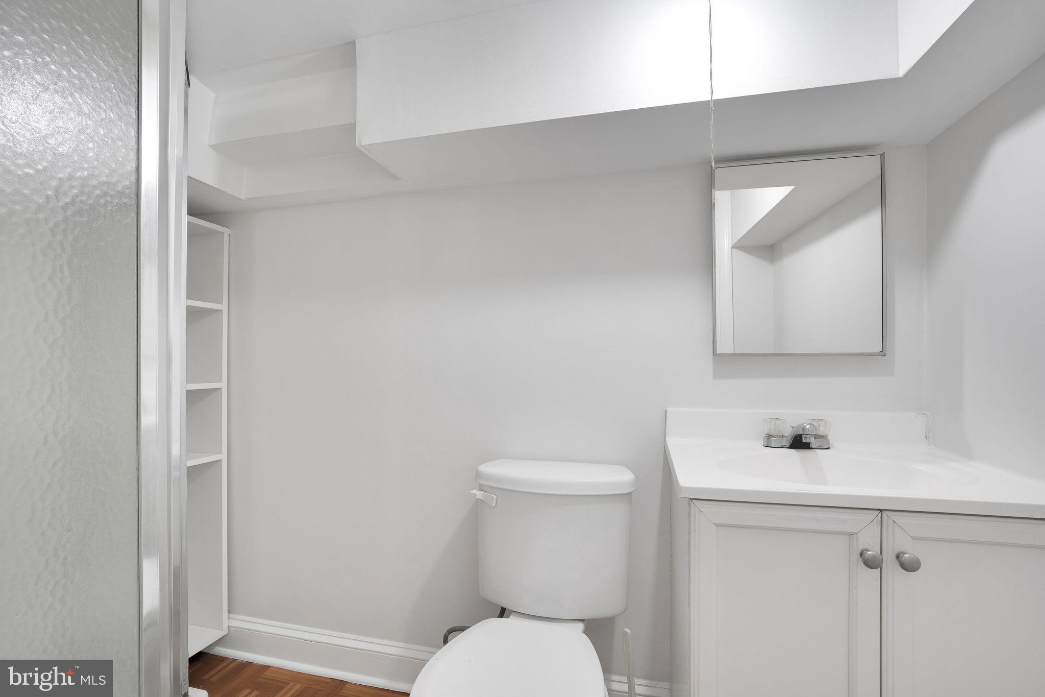 LOUDOUN HILLS - Residential