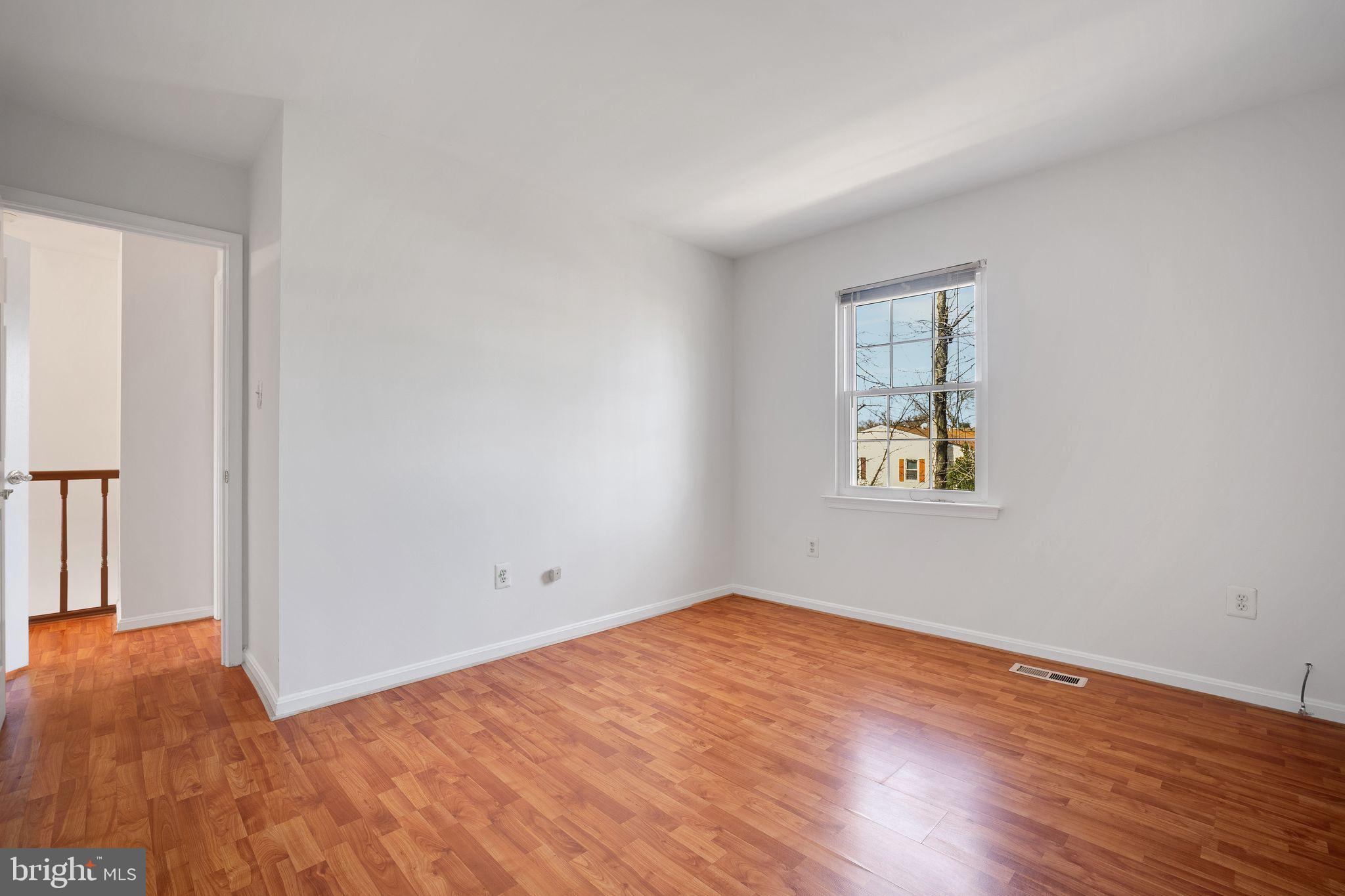 LOUDOUN HILLS - Residential