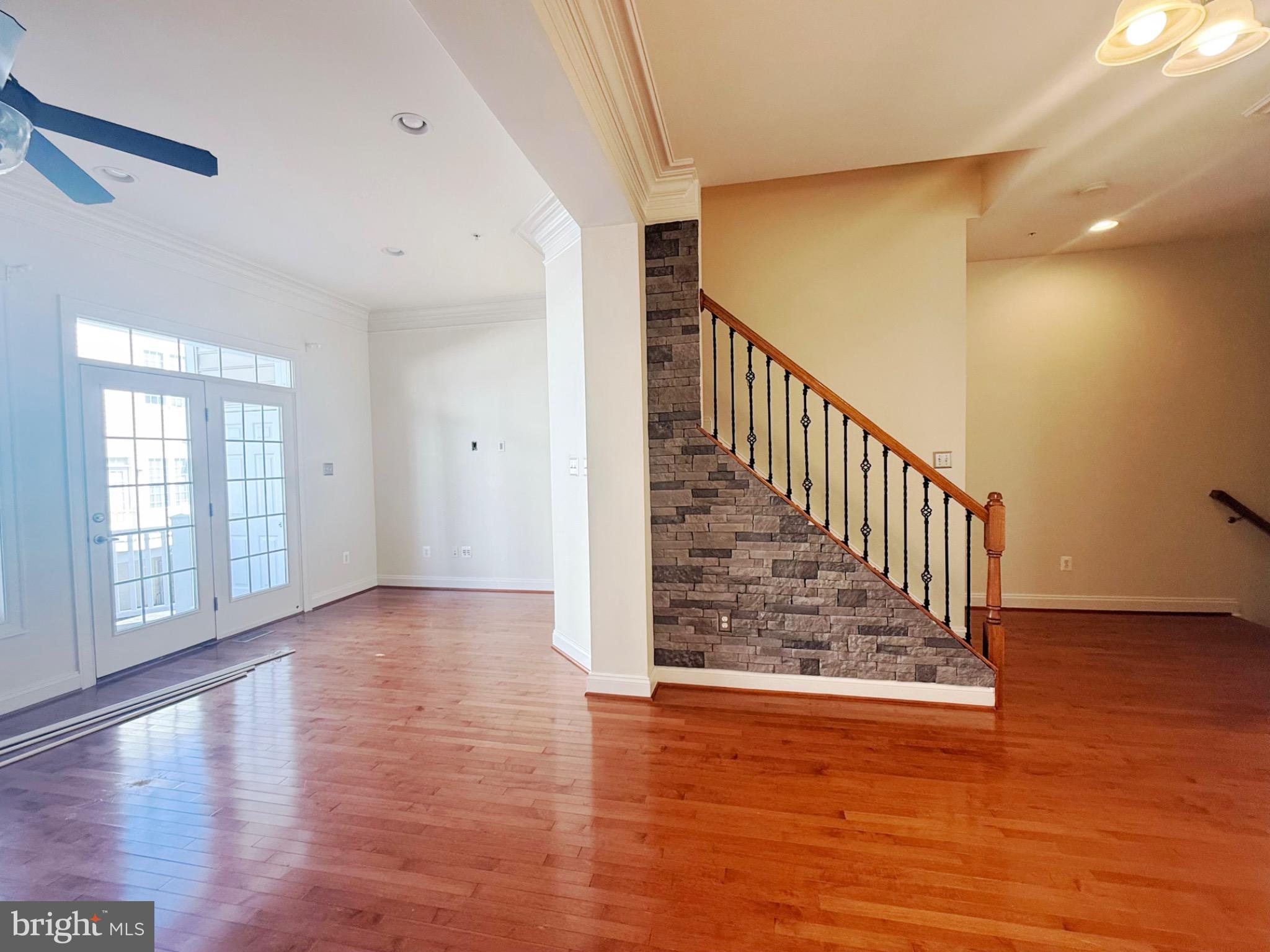 HIDDEN CREEK - Residential Lease