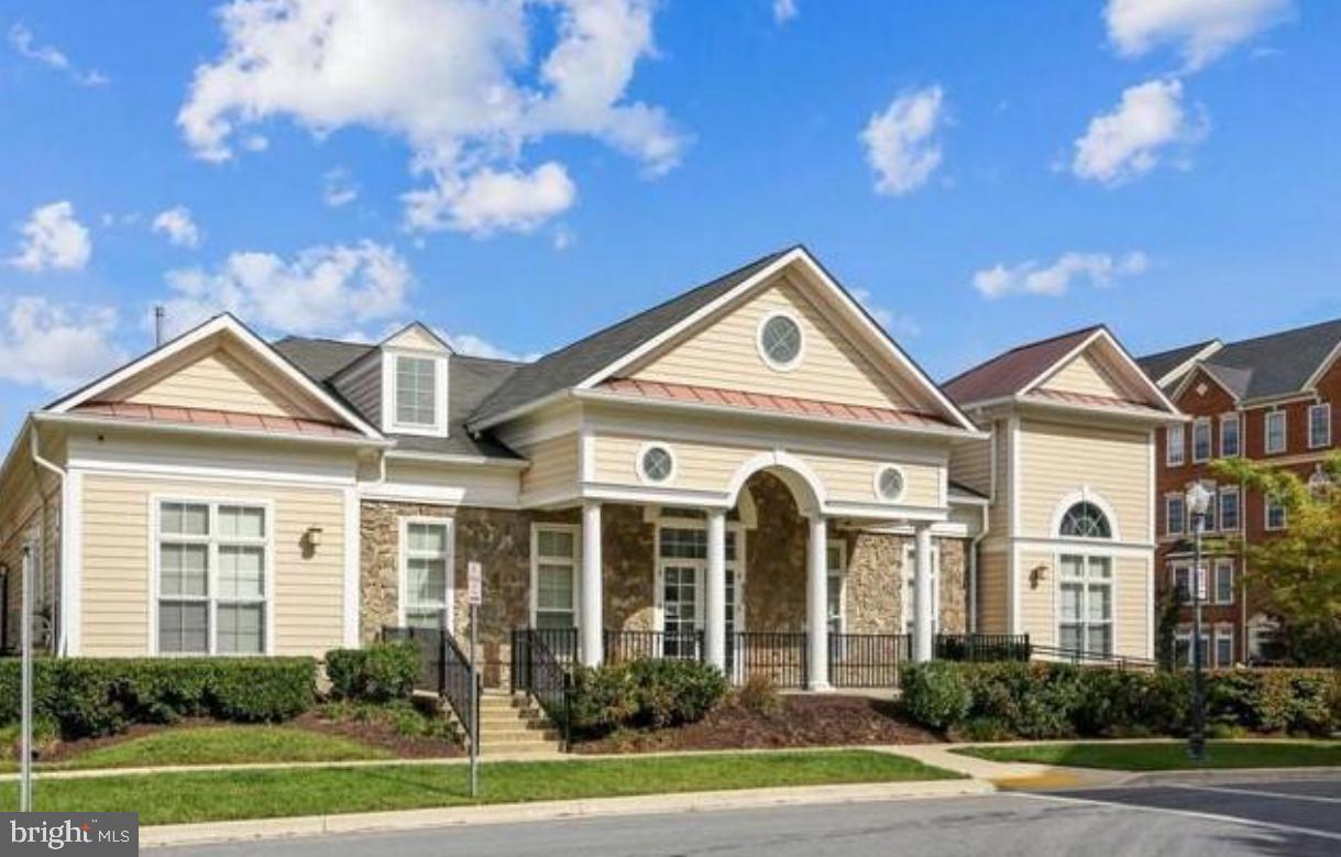 HIDDEN CREEK - Residential Lease