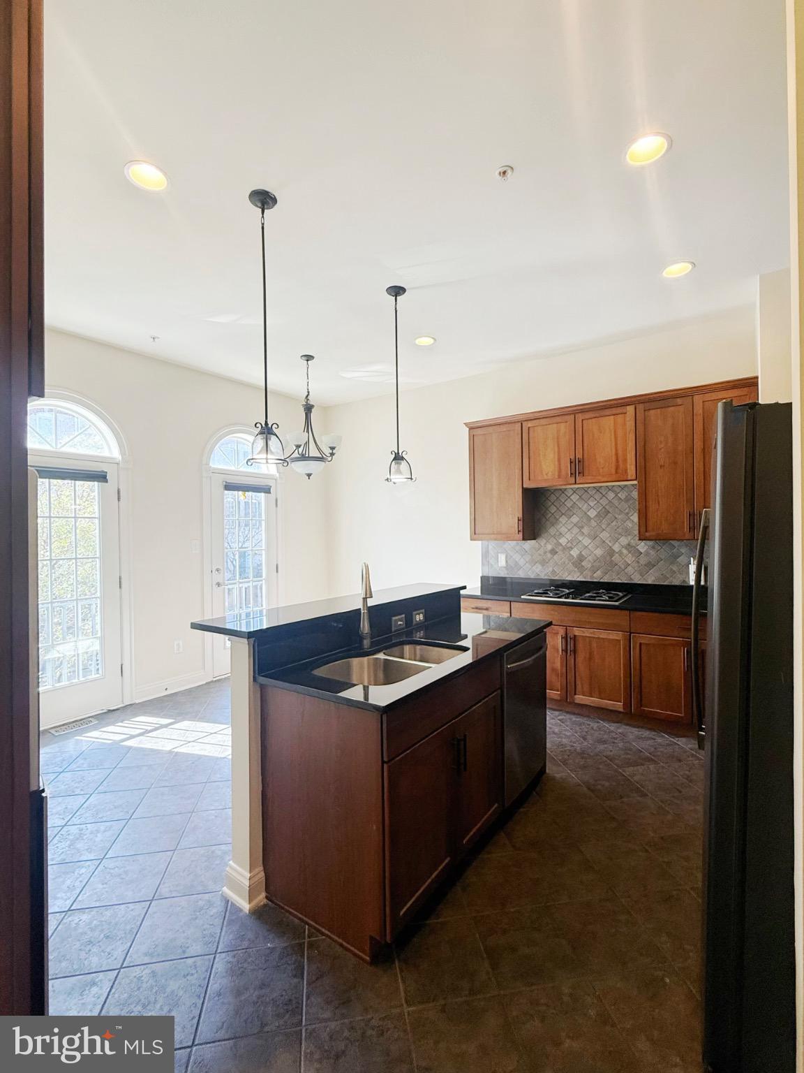 HIDDEN CREEK - Residential Lease