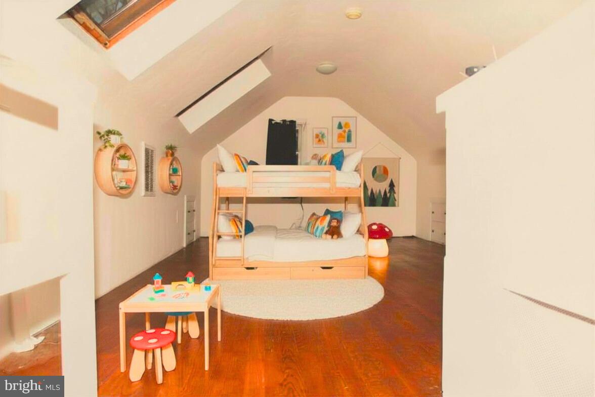 UNIVERSITY PARK - Residential