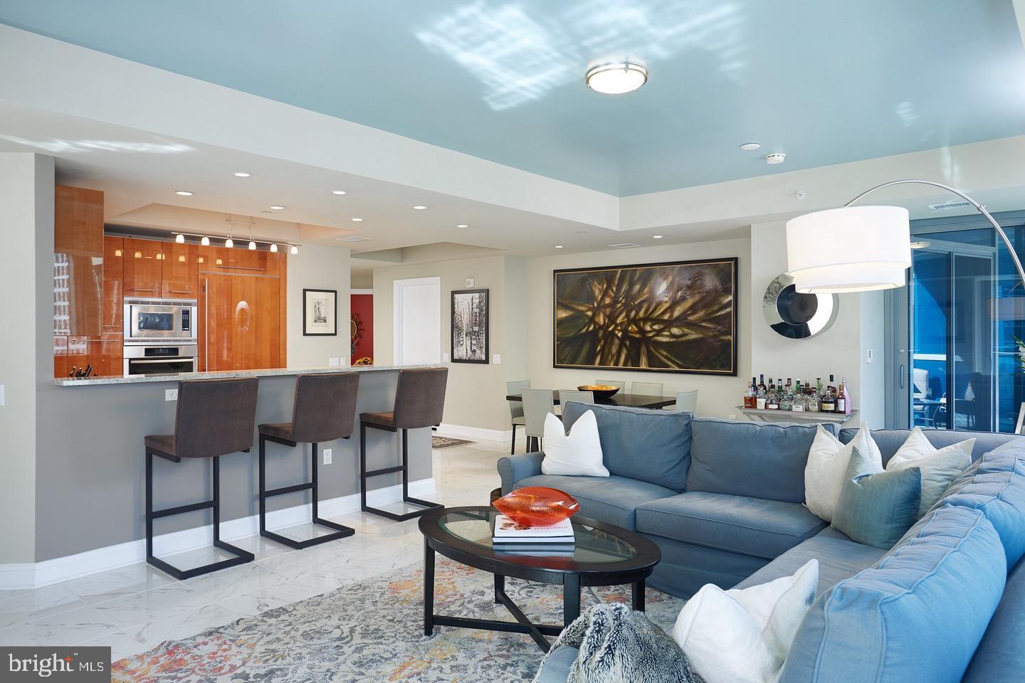 TURNBERRY TOWER - Residential Lease