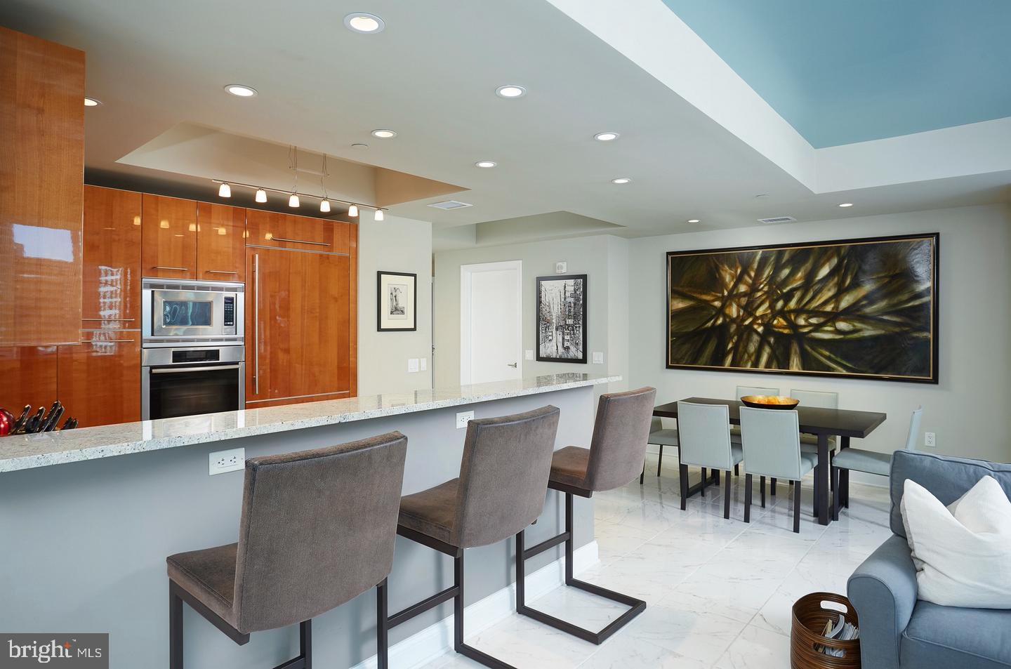 TURNBERRY TOWER - Residential Lease