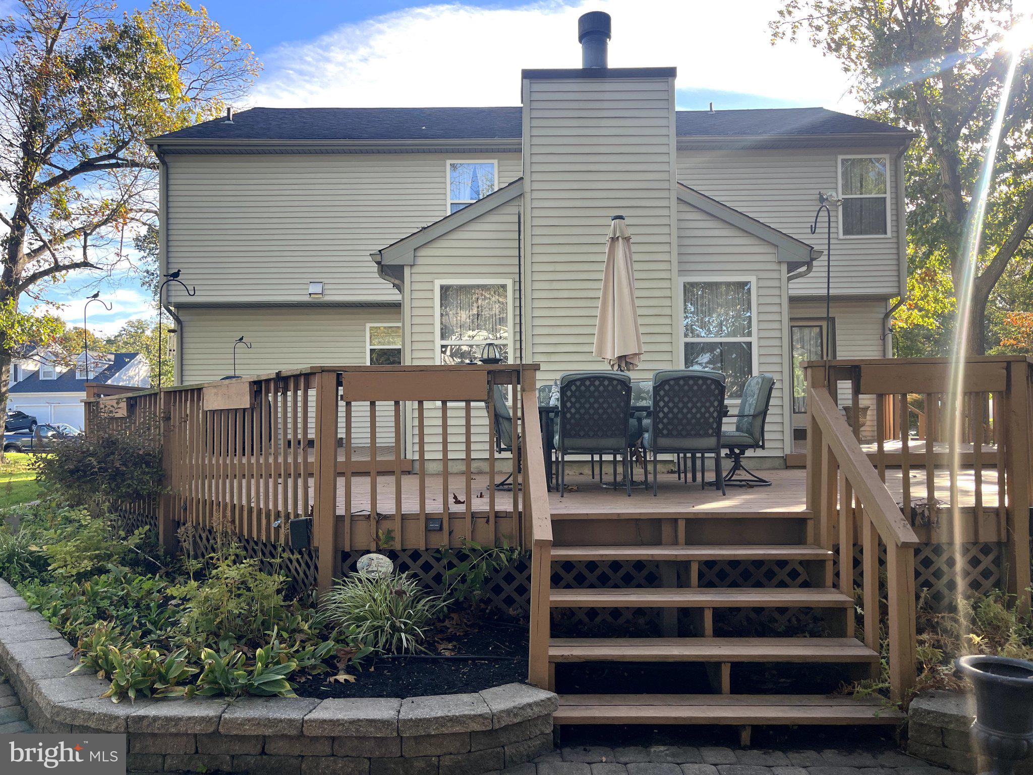 870 LONGWOOD DRIVE