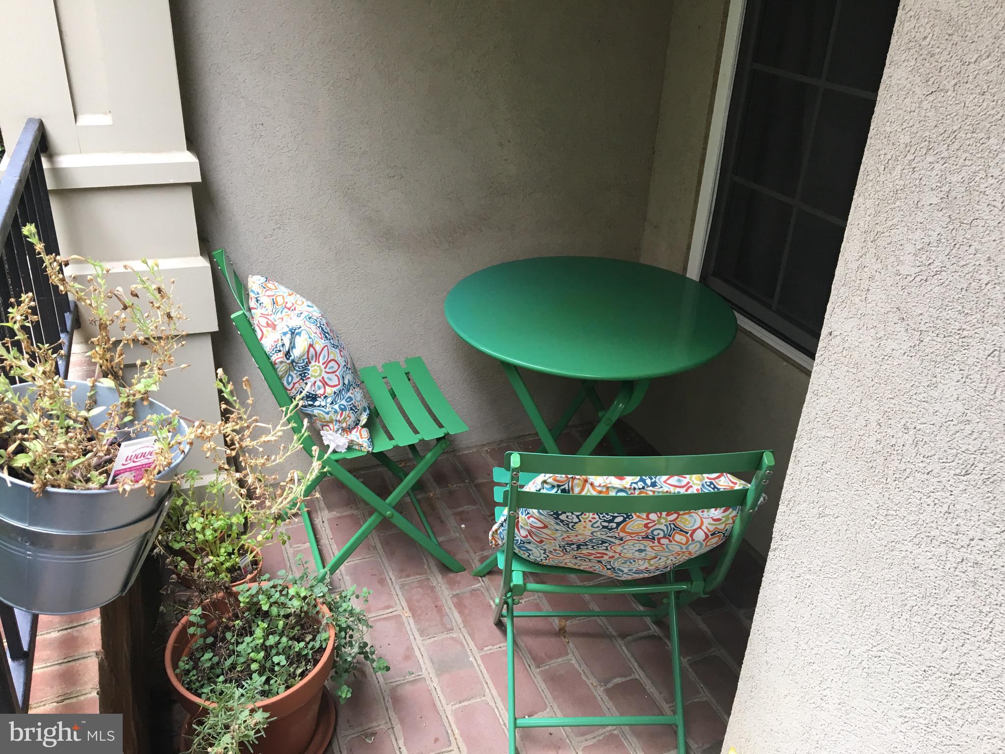 COURTHOUSE HILL - Residential Lease