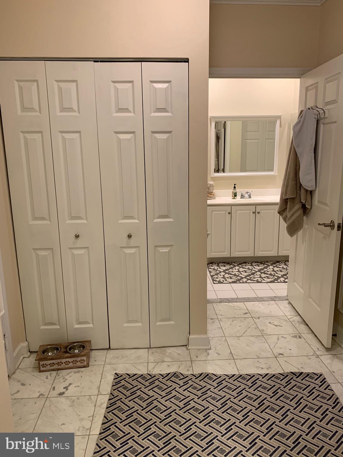 COURTHOUSE HILL - Residential Lease