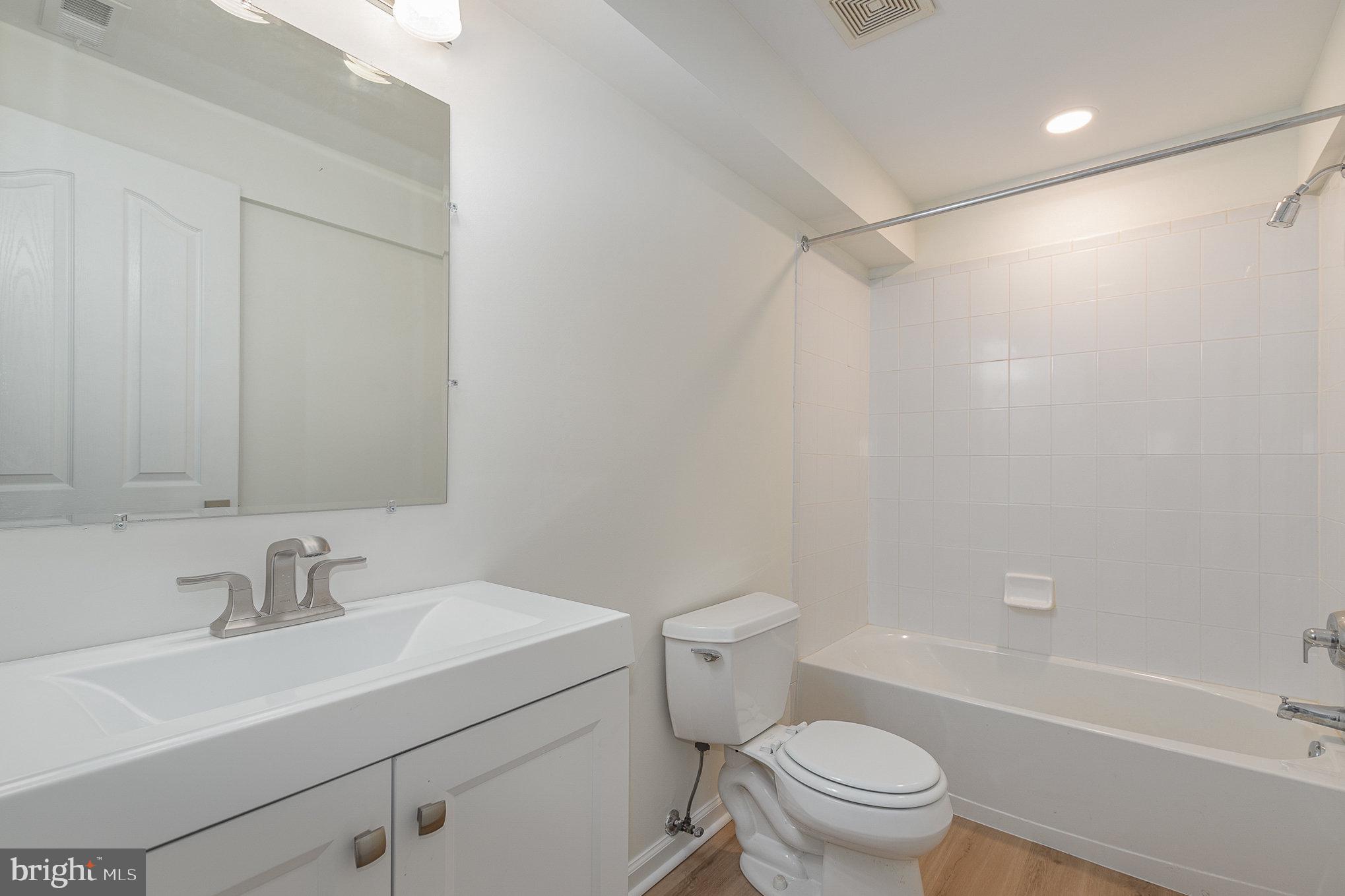 HICKORY OVERLOOK - Residential