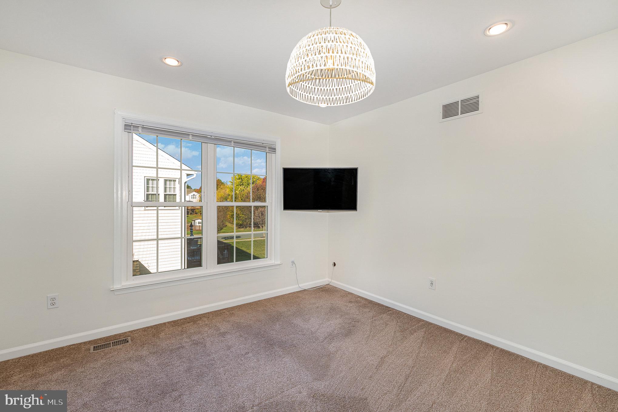 HICKORY OVERLOOK - Residential