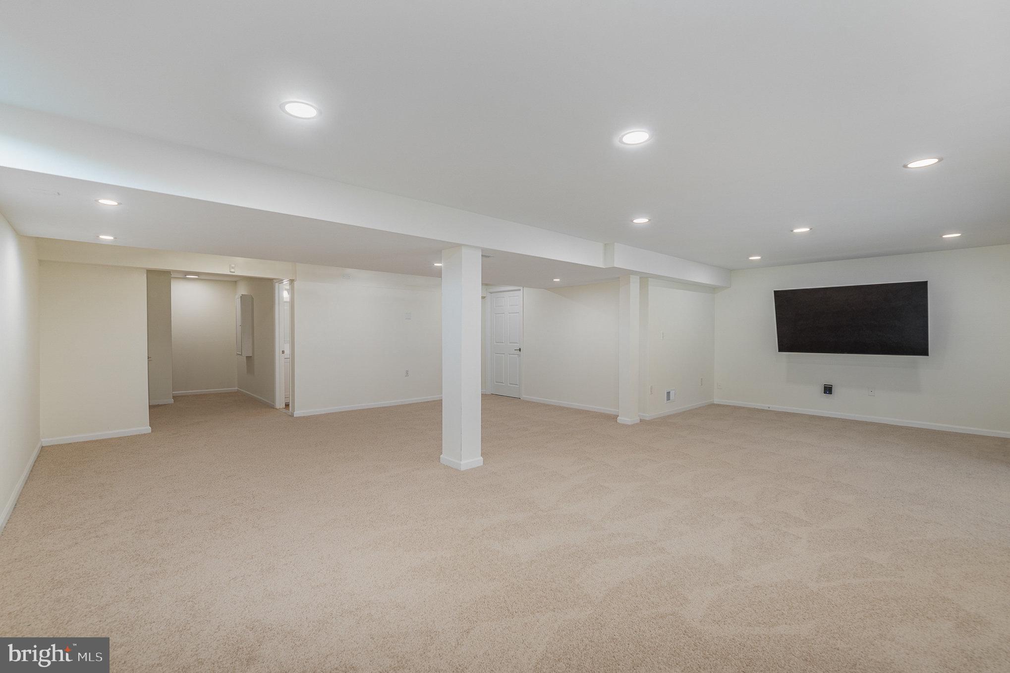 HICKORY OVERLOOK - Residential