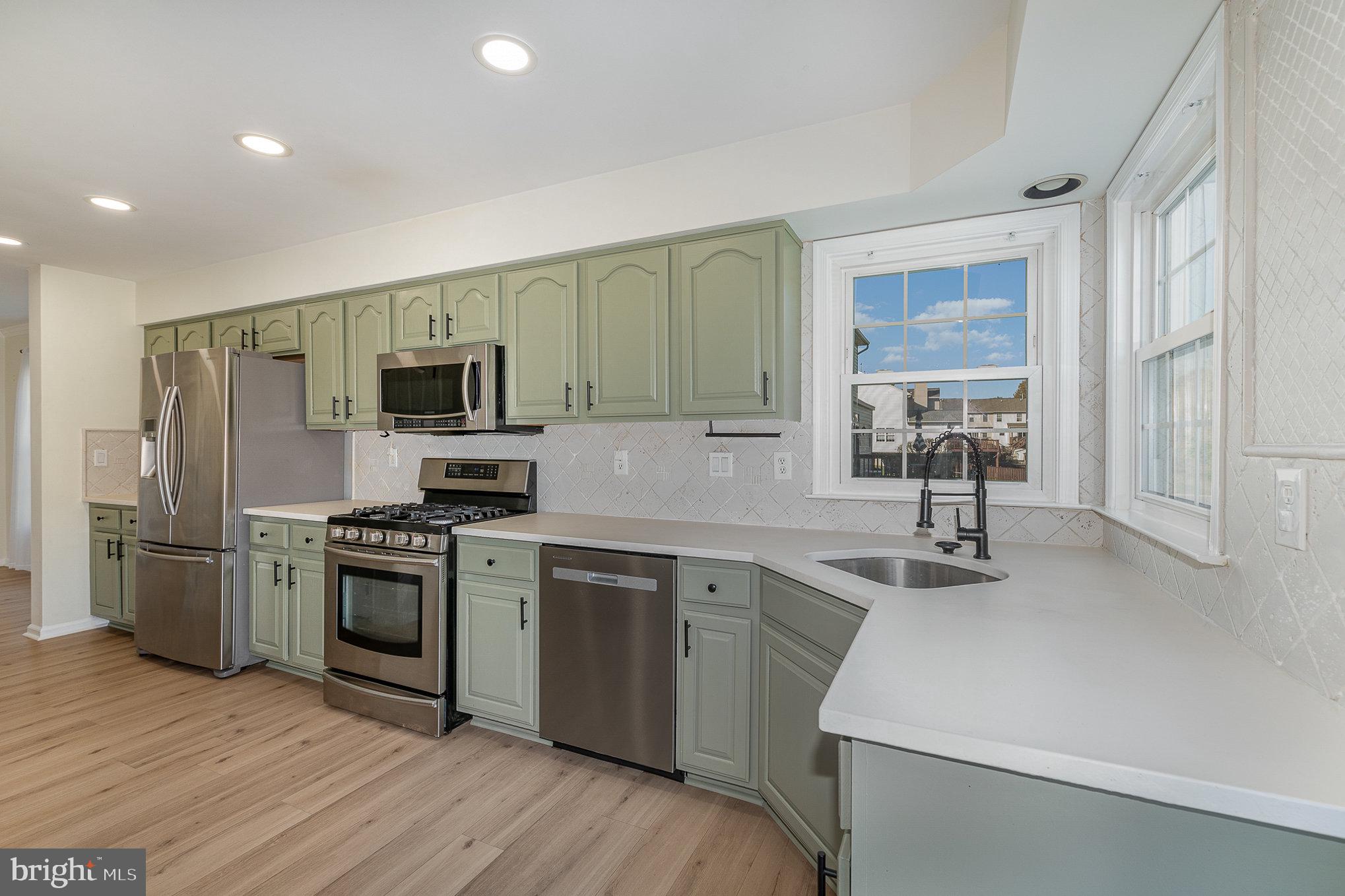 HICKORY OVERLOOK - Residential