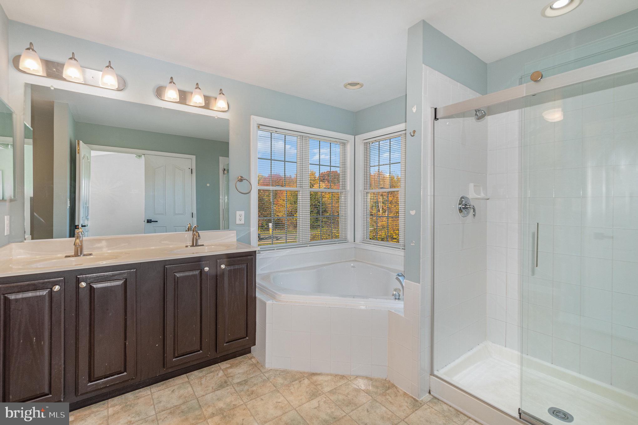 HICKORY OVERLOOK - Residential