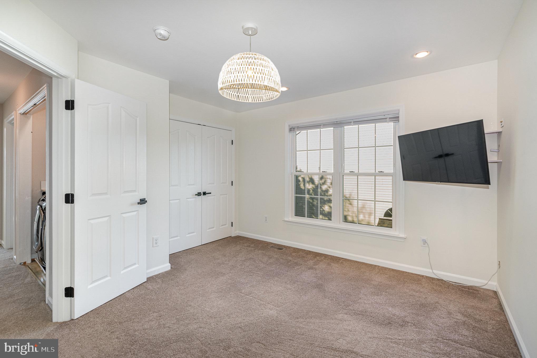 HICKORY OVERLOOK - Residential