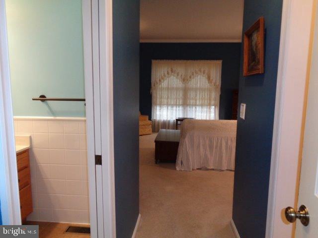 WALNUT COURT - Residential