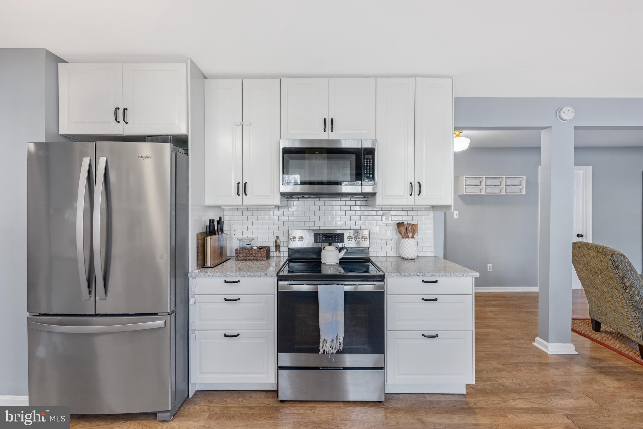 REFLECTION LAKE - Residential Lease