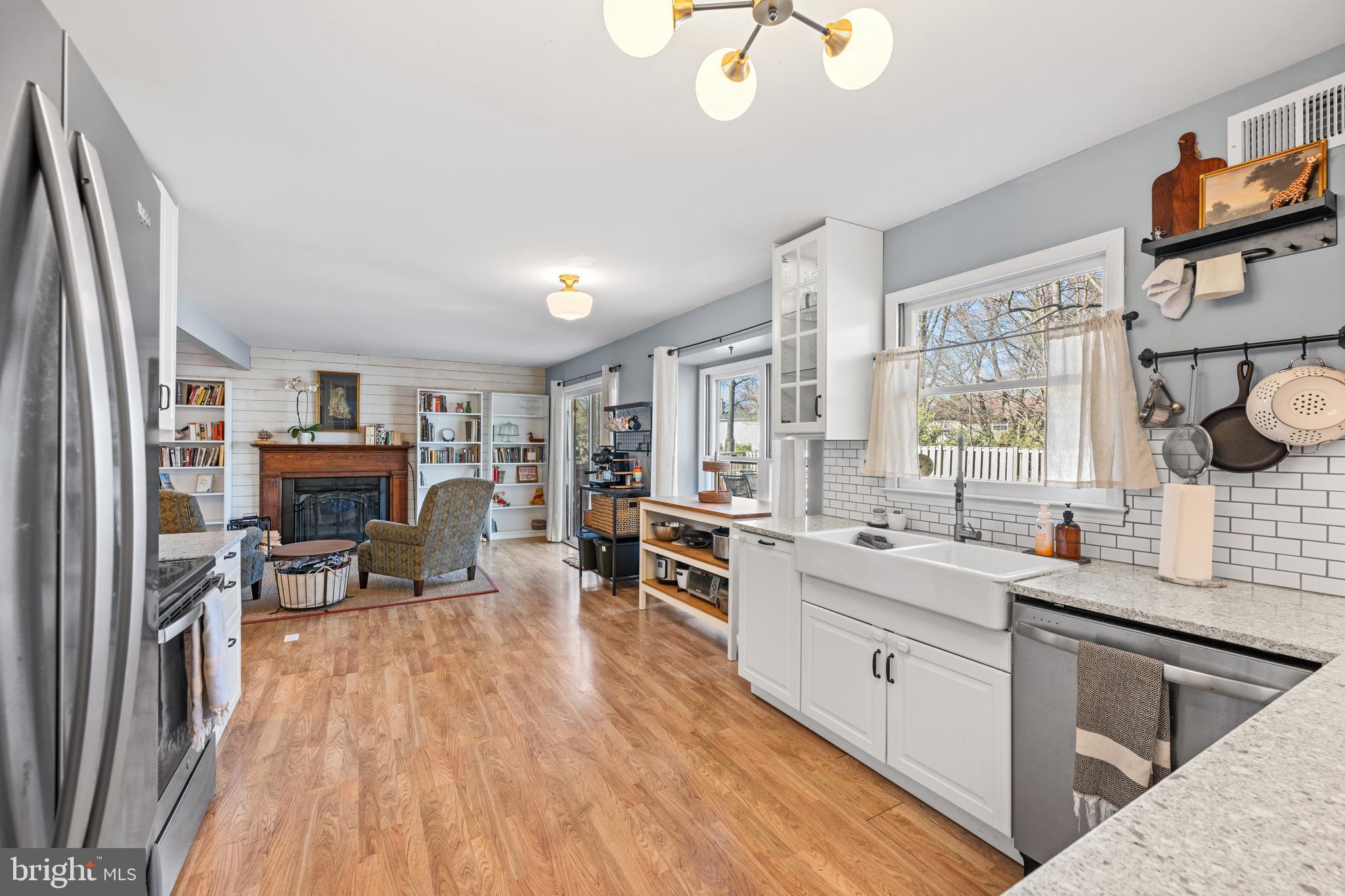 REFLECTION LAKE - Residential Lease