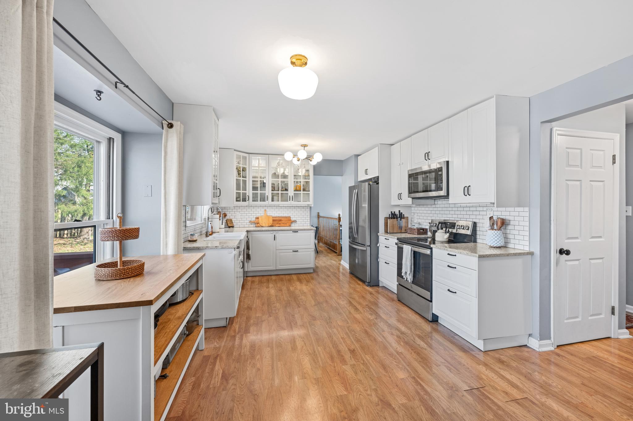 REFLECTION LAKE - Residential Lease