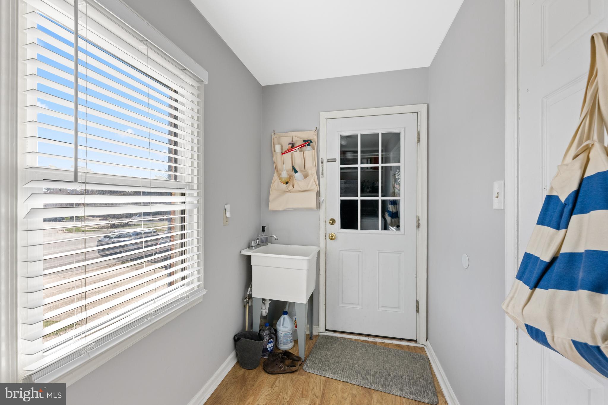 REFLECTION LAKE - Residential Lease