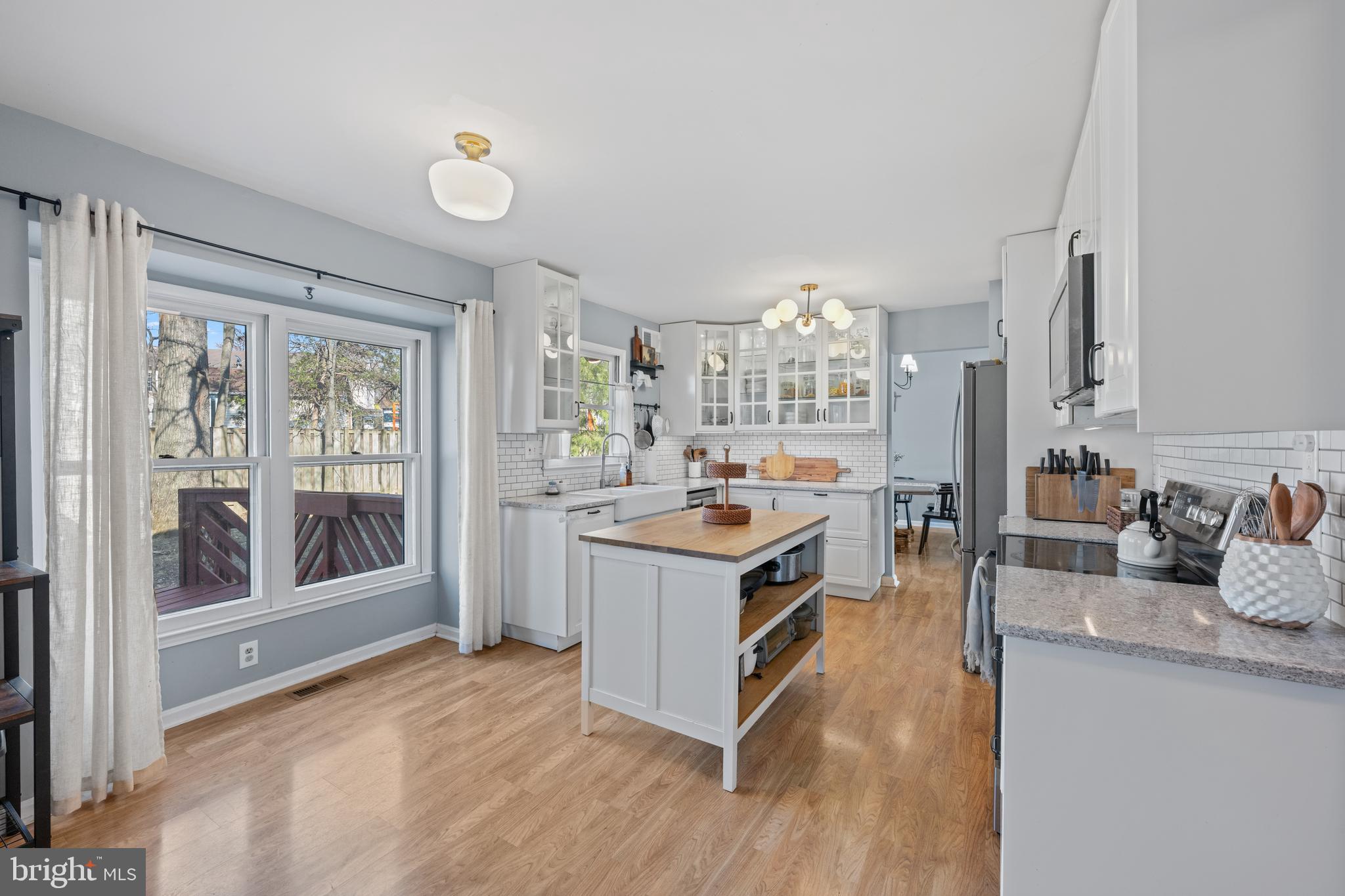 REFLECTION LAKE - Residential Lease