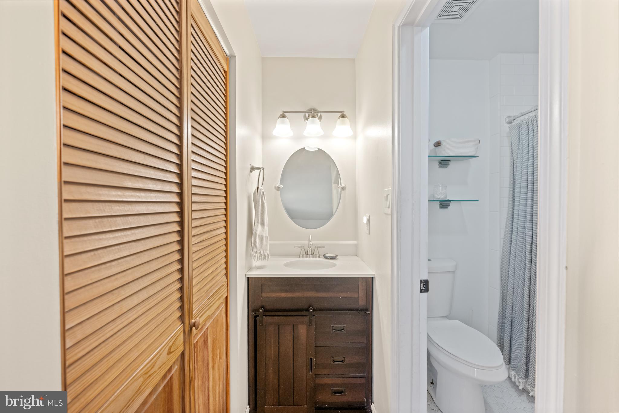 REFLECTION LAKE - Residential Lease