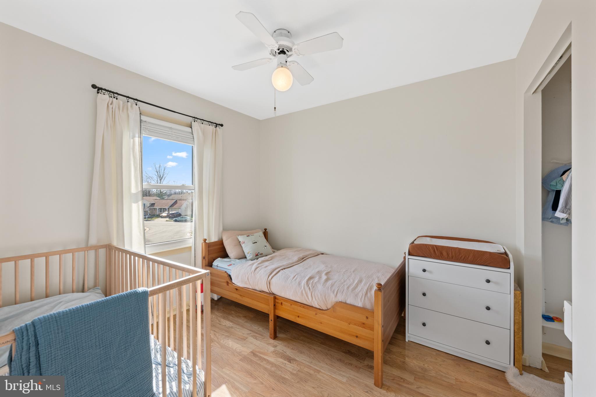 REFLECTION LAKE - Residential Lease