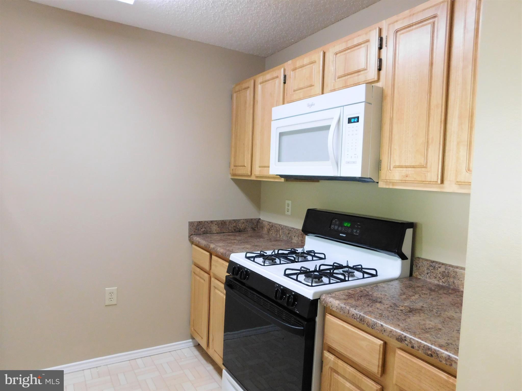 WESTMAREN - Residential Lease