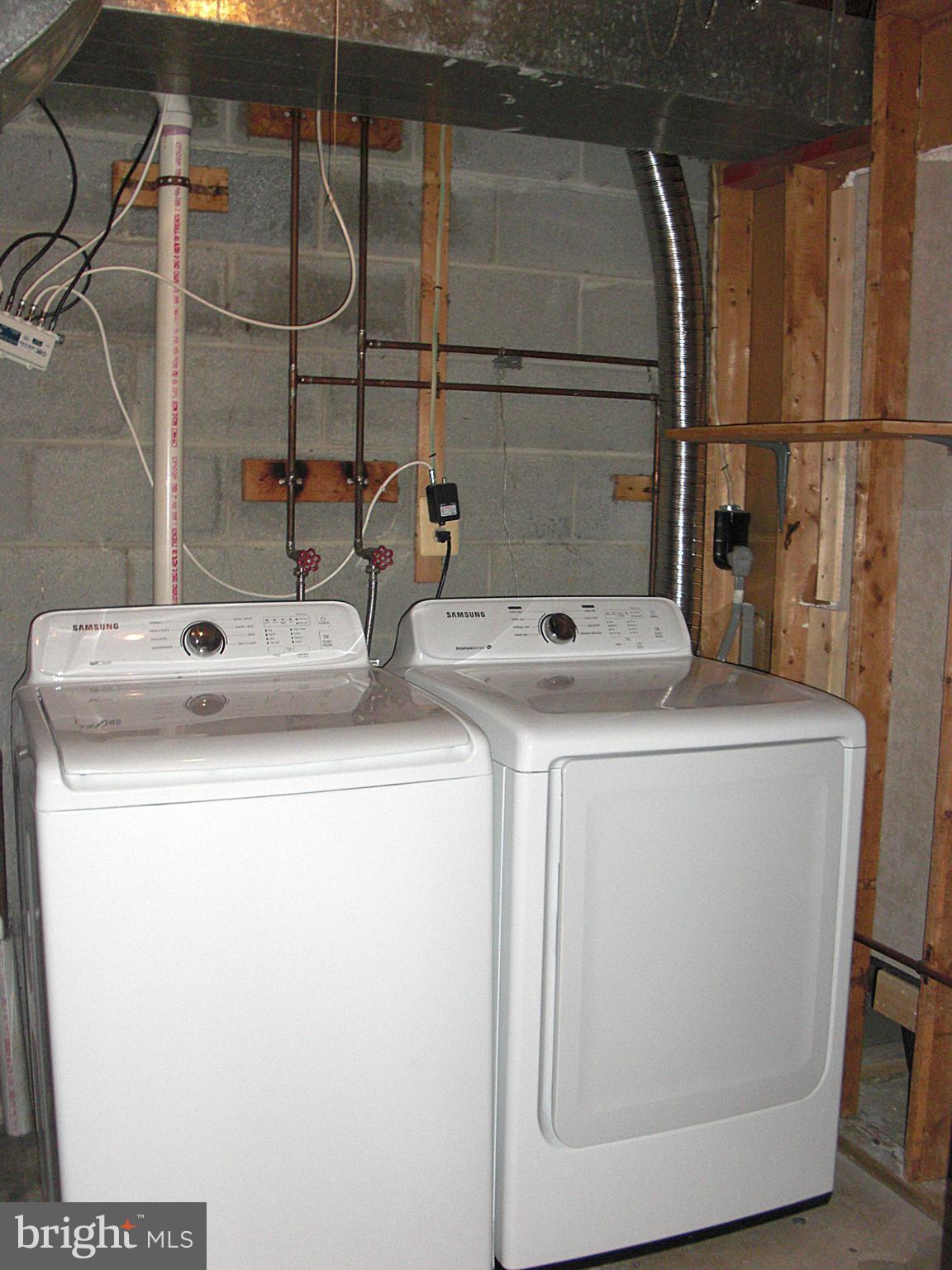 MONTGOMERY MEADOWS - Residential