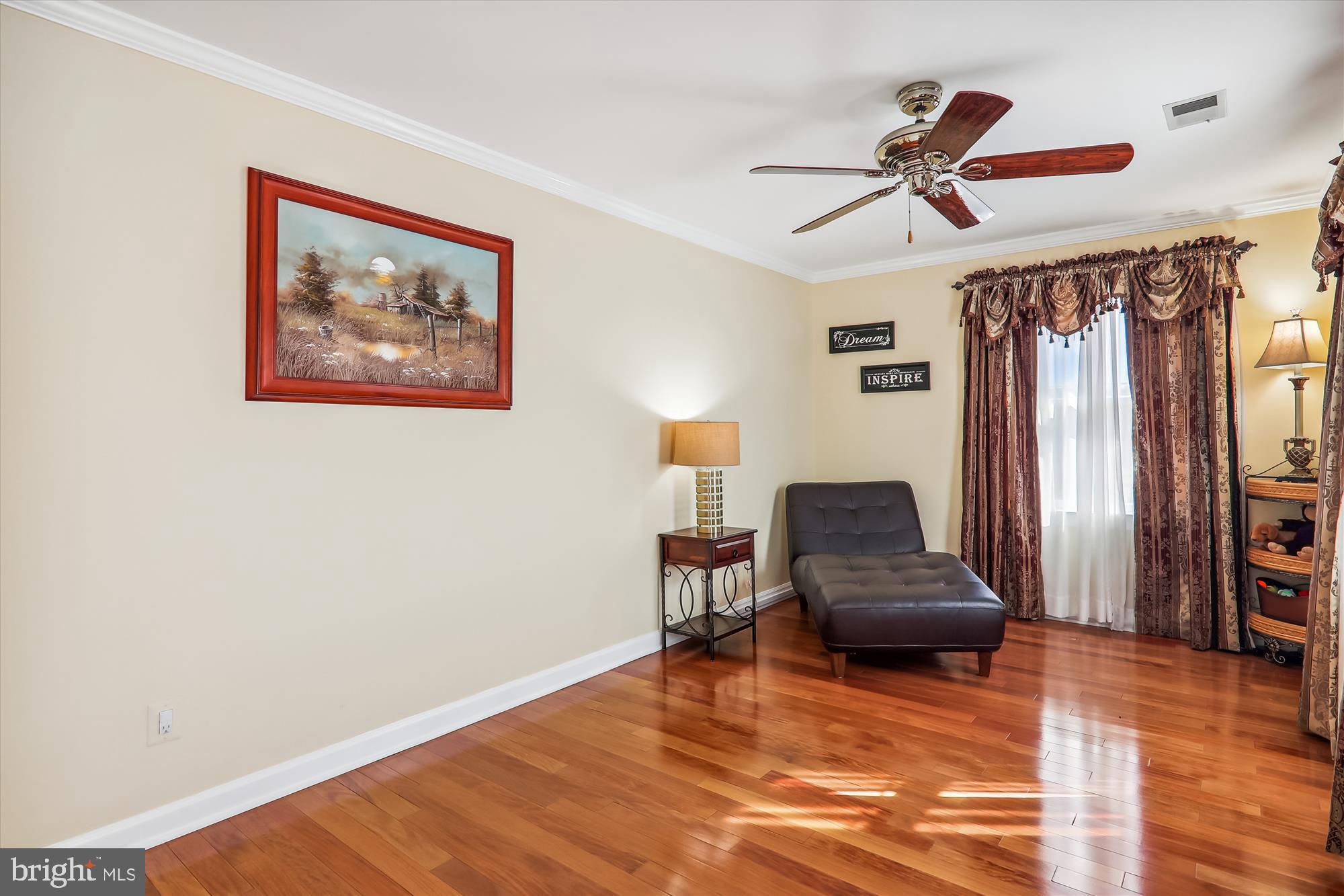 LAYTONSVILLE - Residential