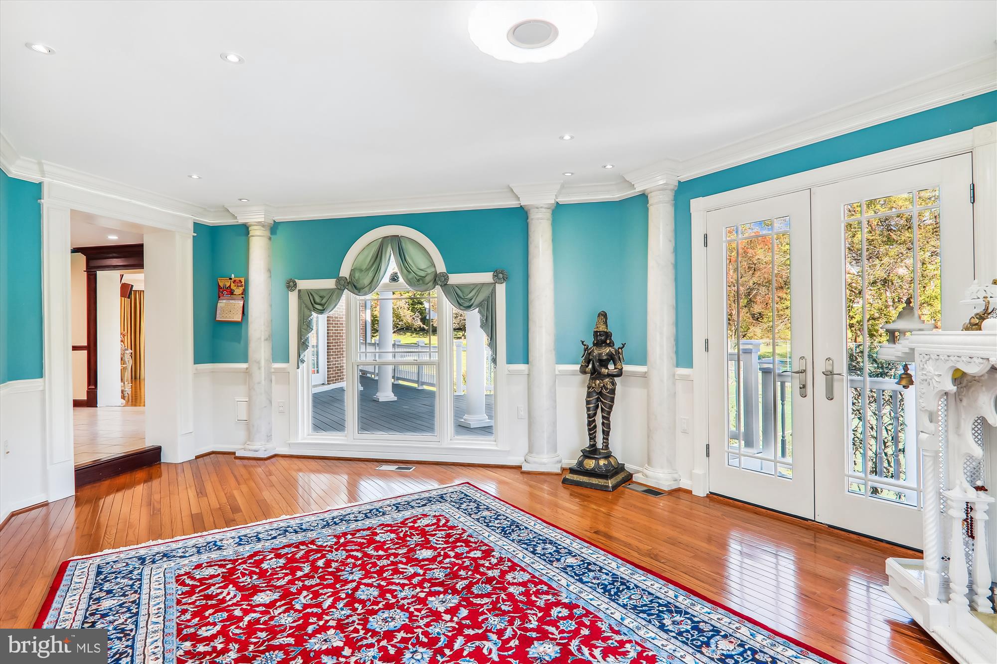 LAYTONSVILLE - Residential