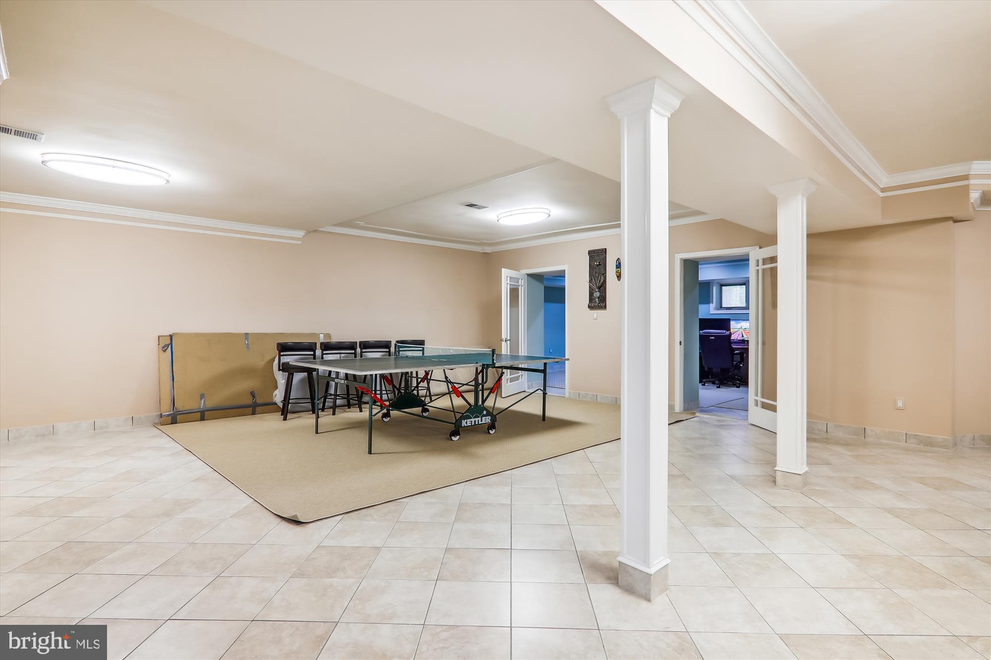 LAYTONSVILLE - Residential