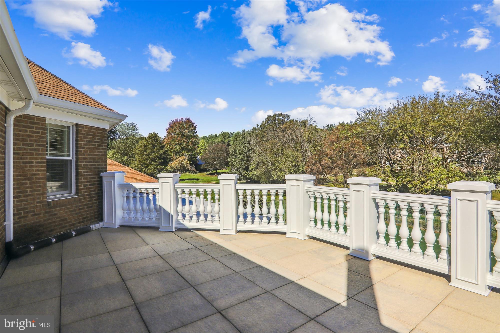 LAYTONSVILLE - Residential