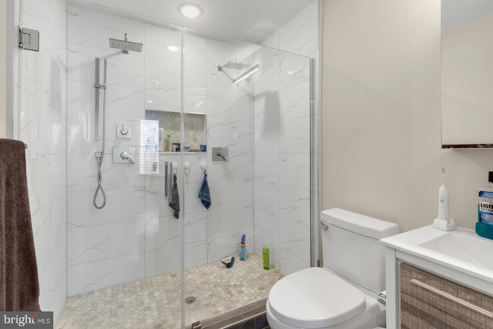 POINT BREEZE - Residential Lease