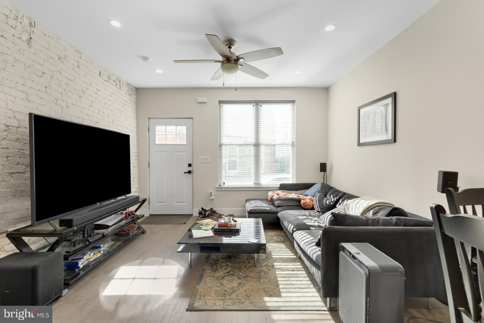 POINT BREEZE - Residential Lease