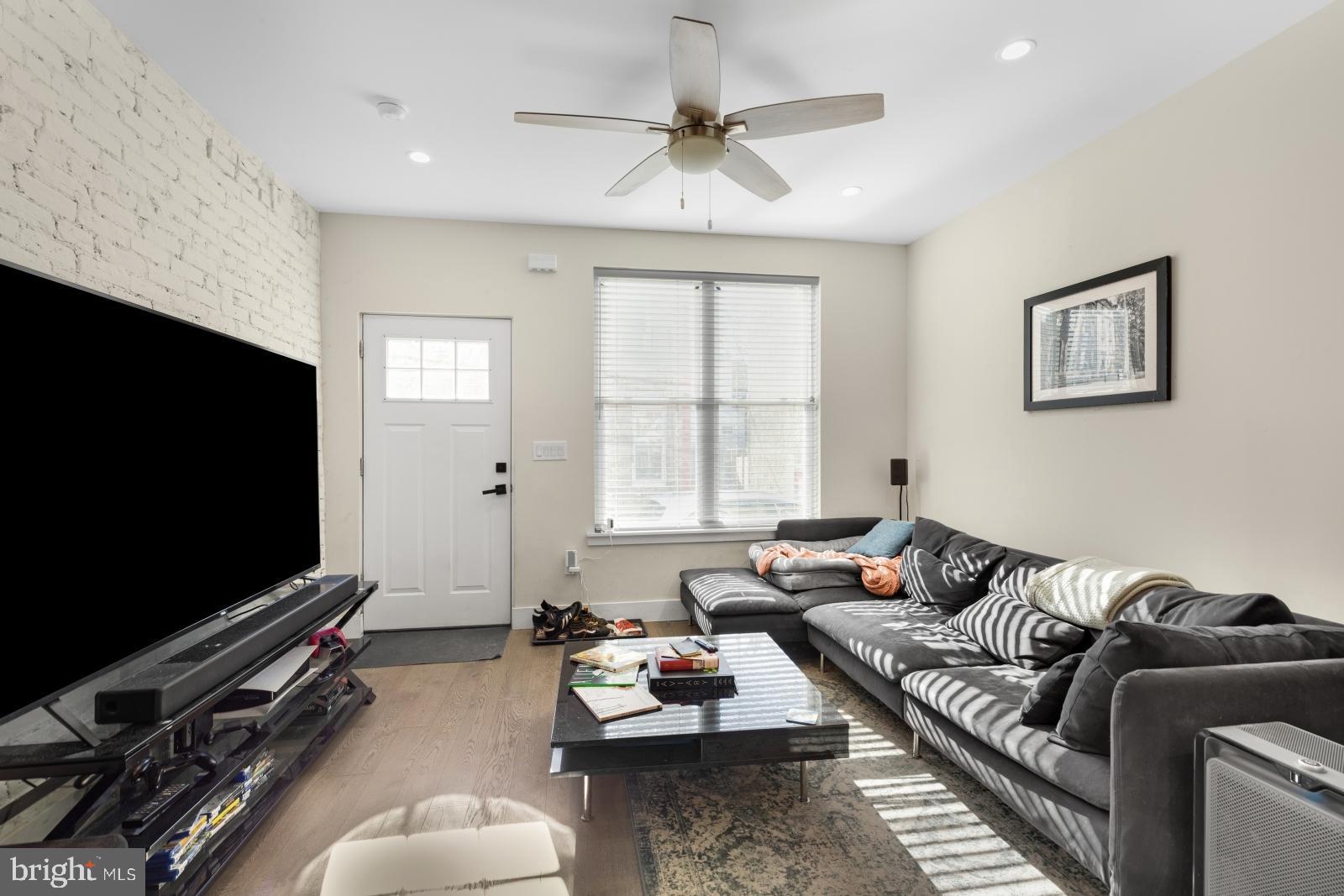 POINT BREEZE - Residential Lease