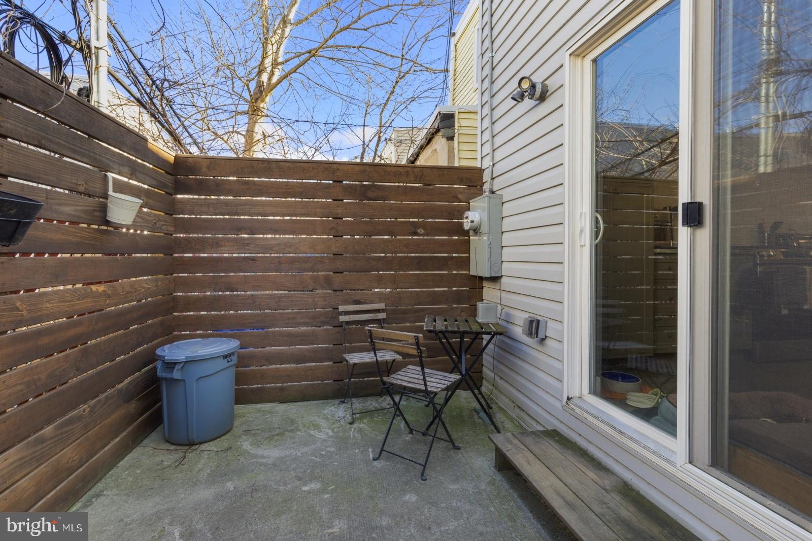 POINT BREEZE - Residential Lease