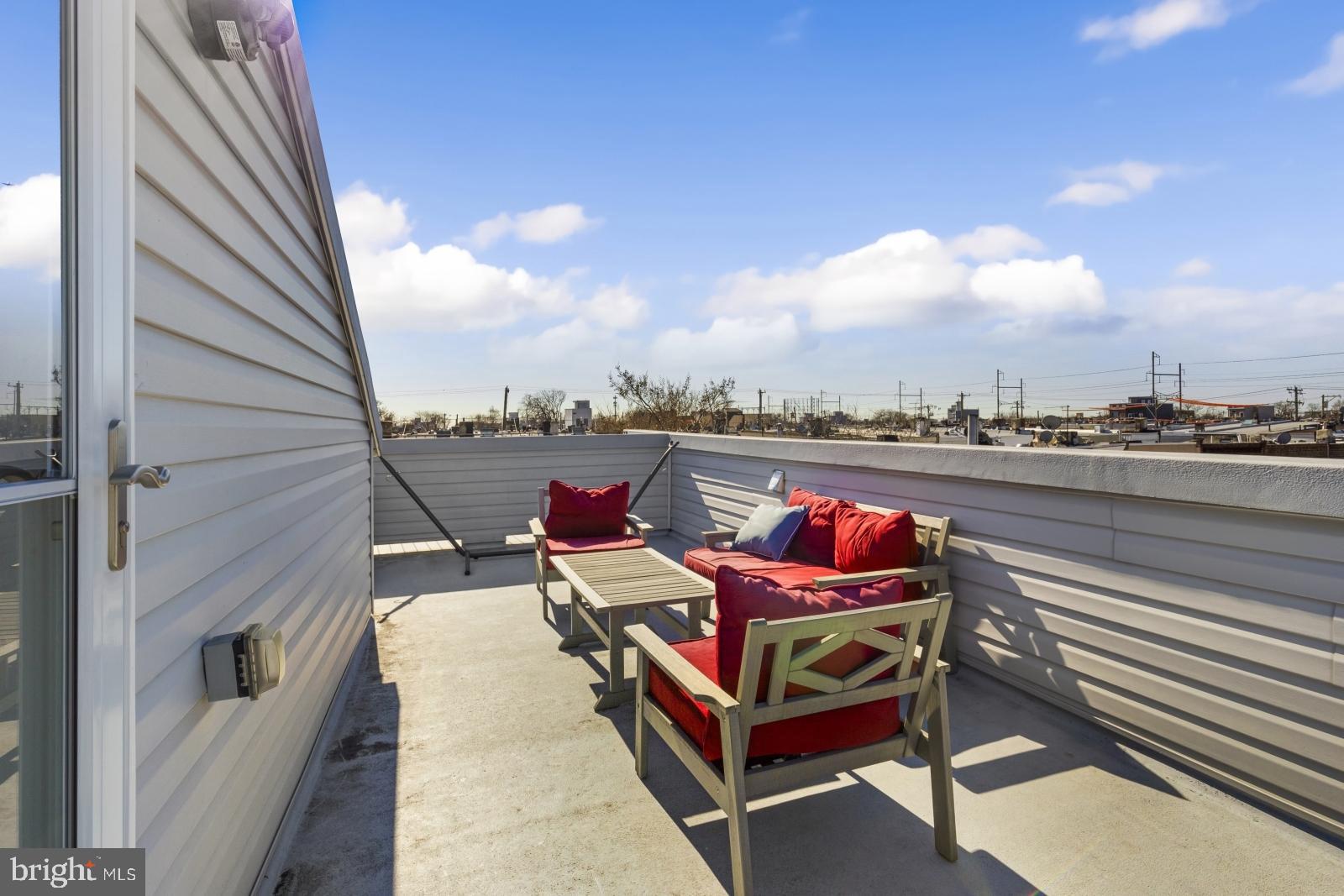 POINT BREEZE - Residential Lease