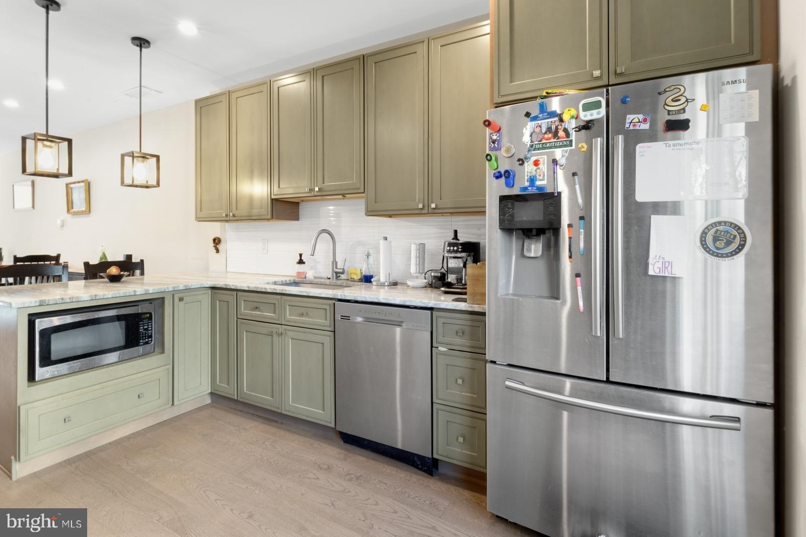 POINT BREEZE - Residential Lease