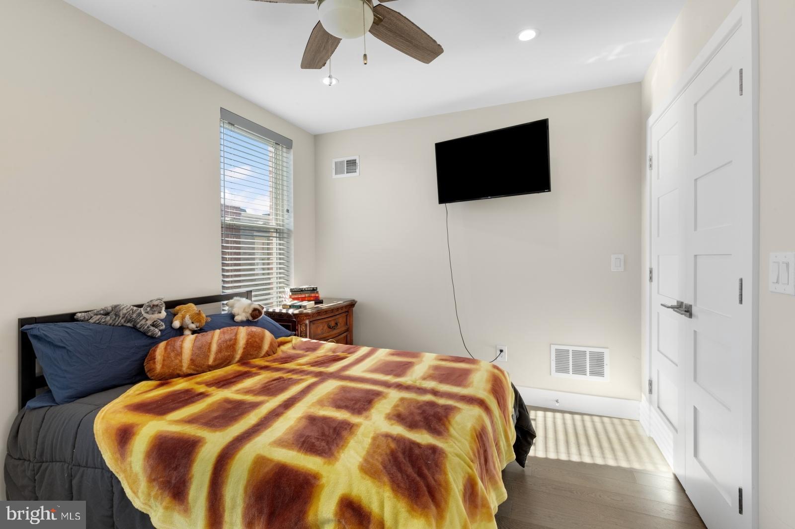 POINT BREEZE - Residential Lease