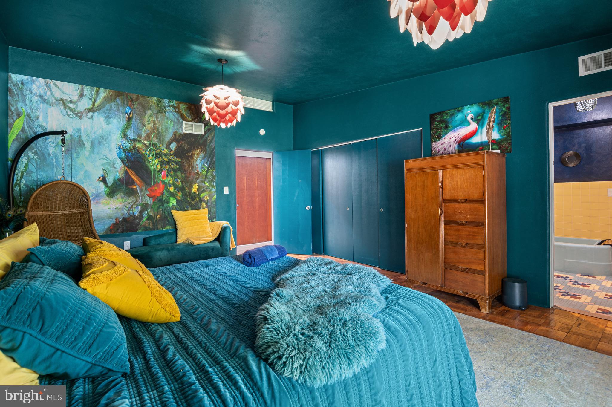 STROUDSBURG - Residential