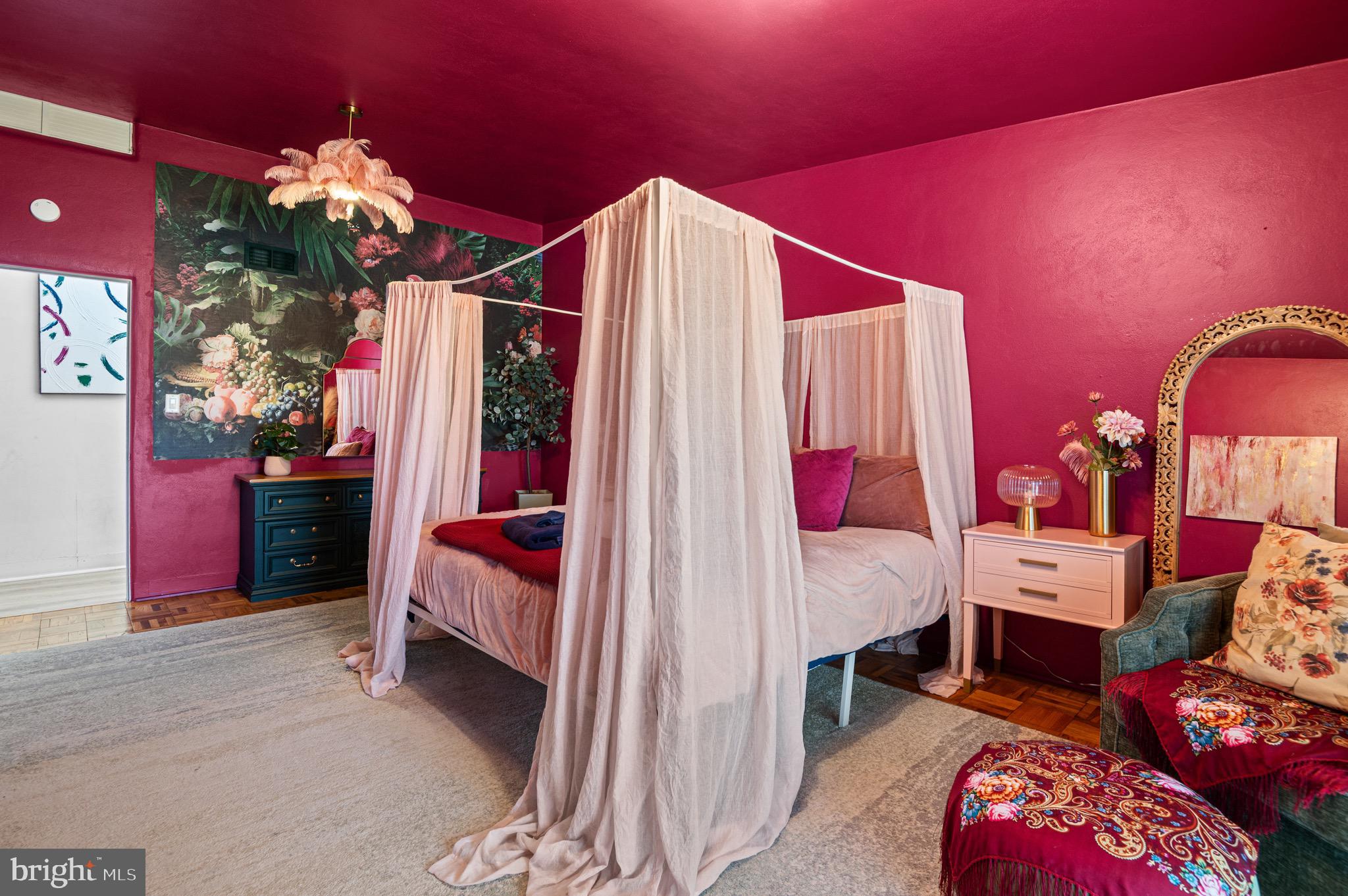 STROUDSBURG - Residential