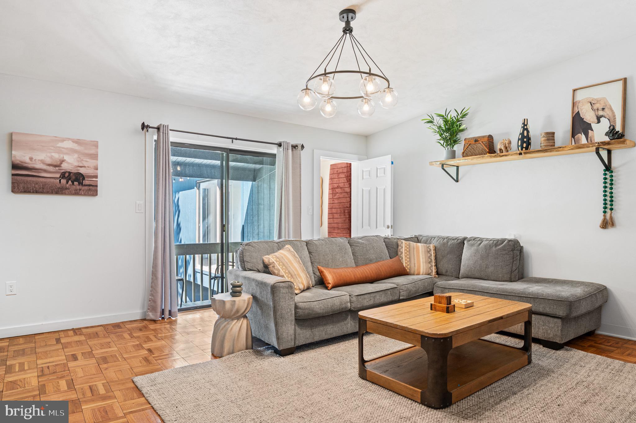 STROUDSBURG - Residential