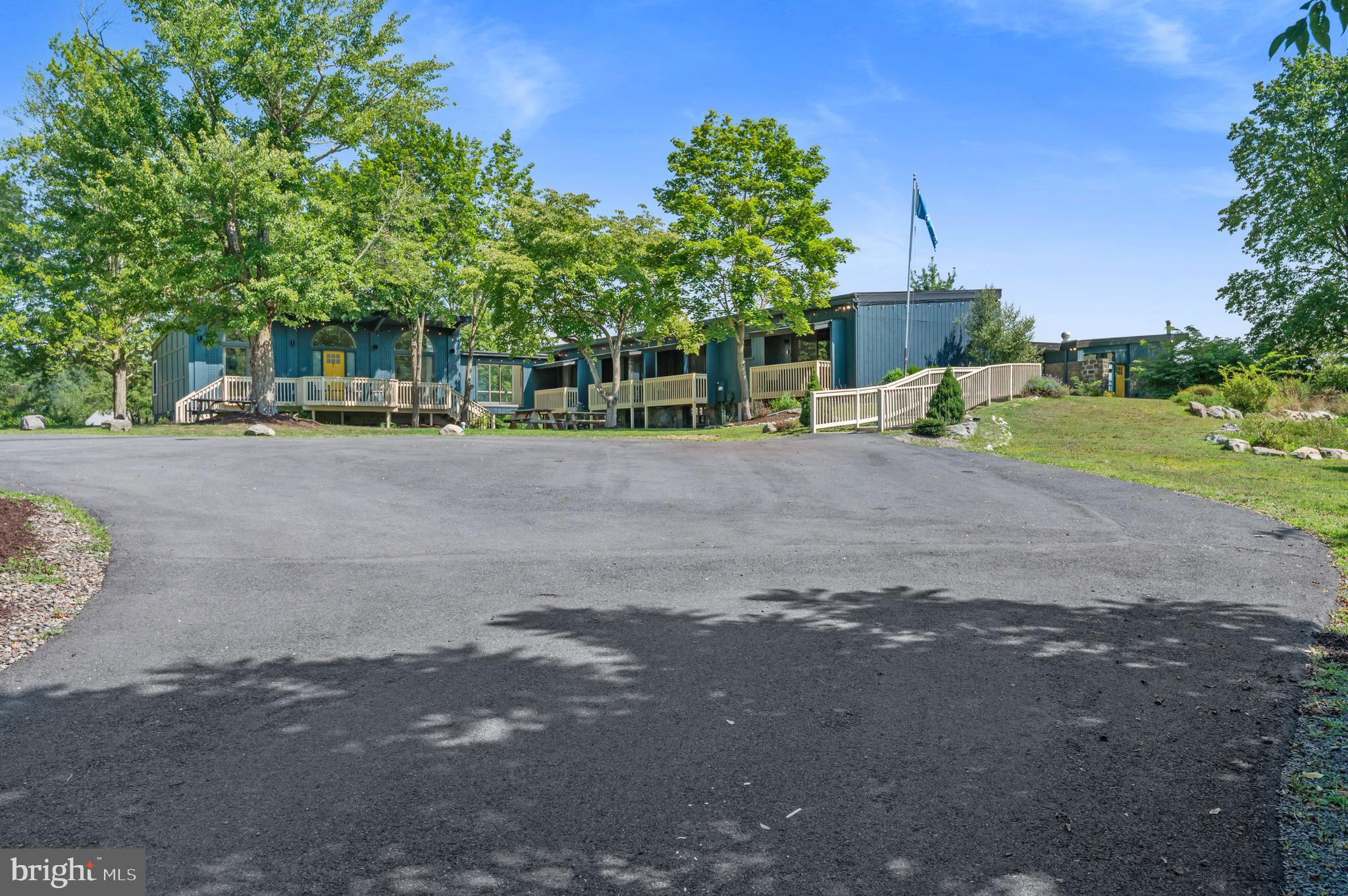 STROUDSBURG - Residential