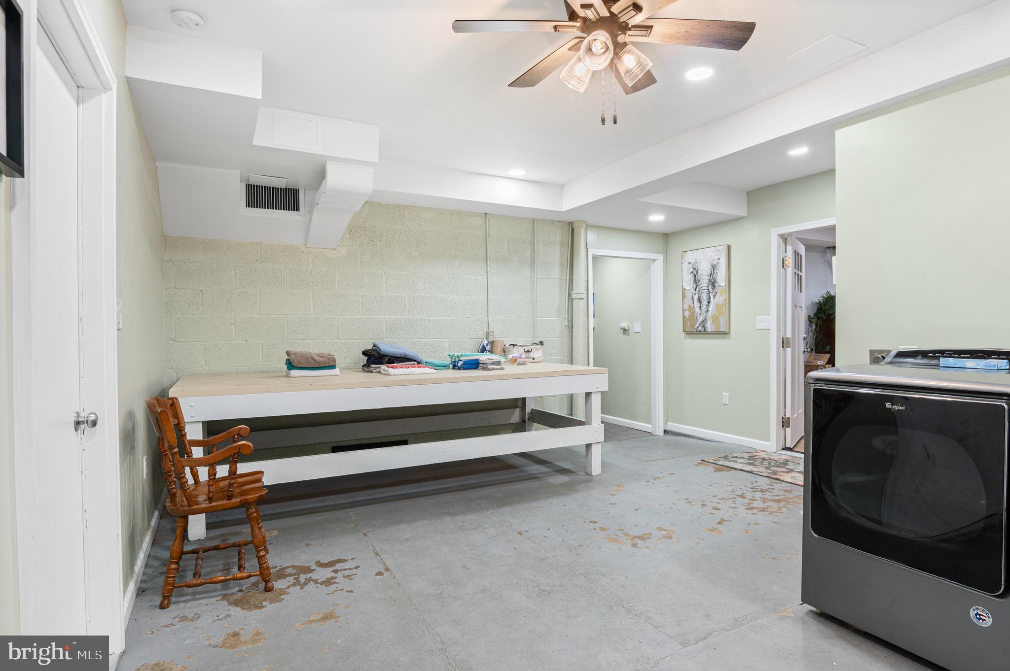 STROUDSBURG - Residential