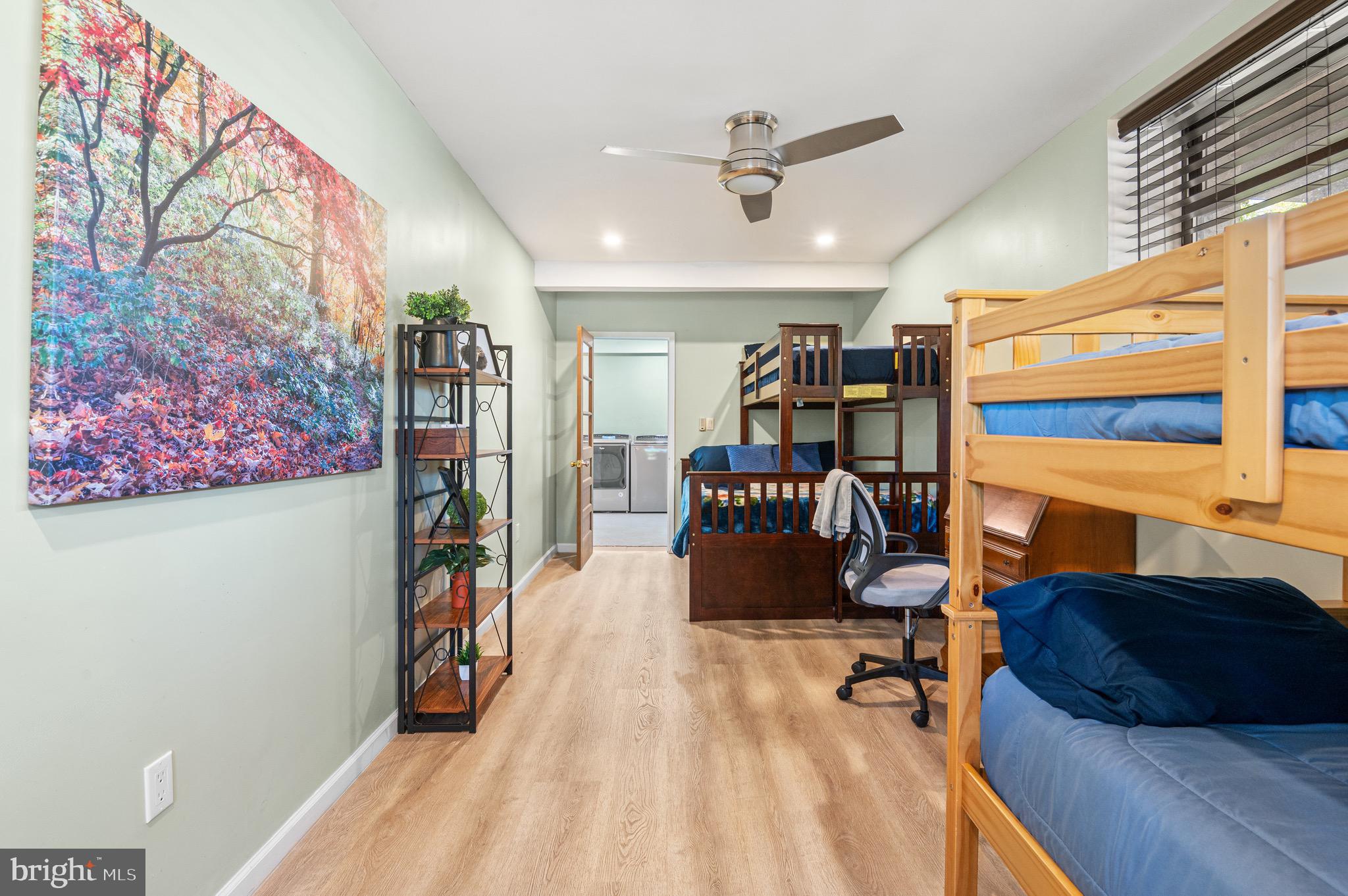 STROUDSBURG - Residential