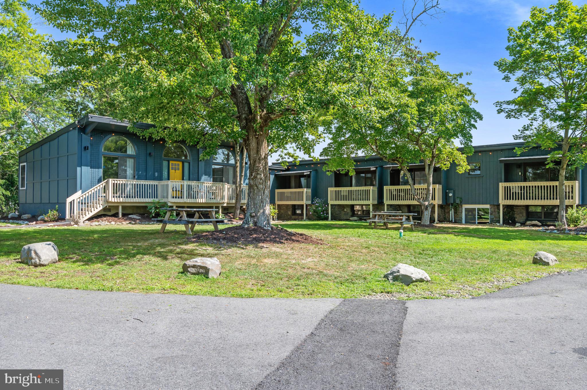 STROUDSBURG - Residential