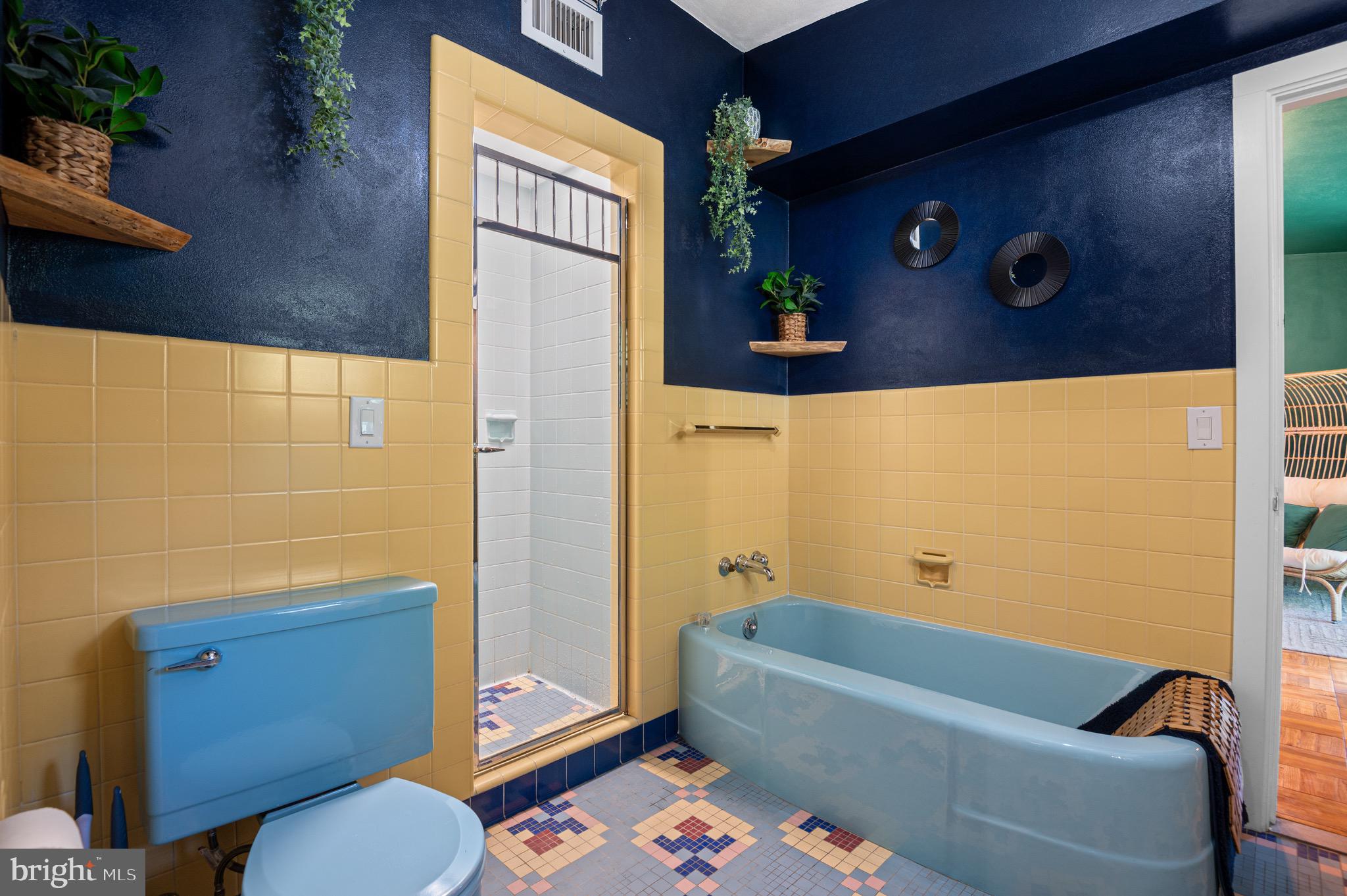 STROUDSBURG - Residential