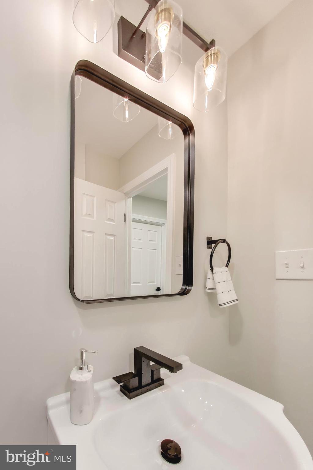 PINEWOOD HILL - Residential