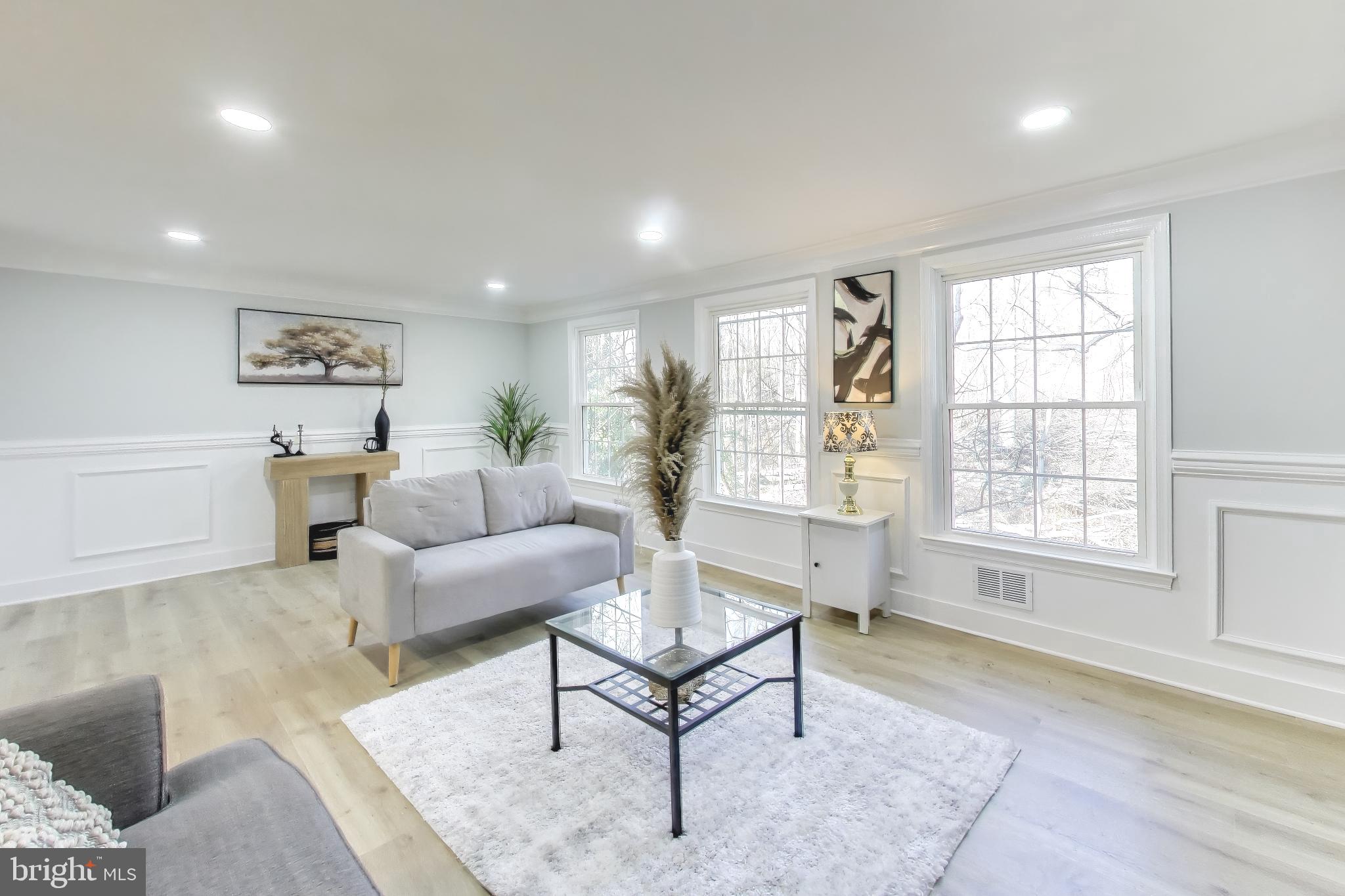 PINEWOOD HILL - Residential